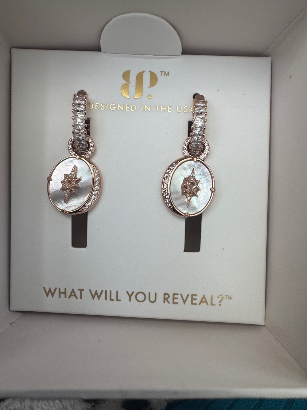 bp Rose Gold Mother-of-Pearl Star Drop Earrings - White and Rose Gold